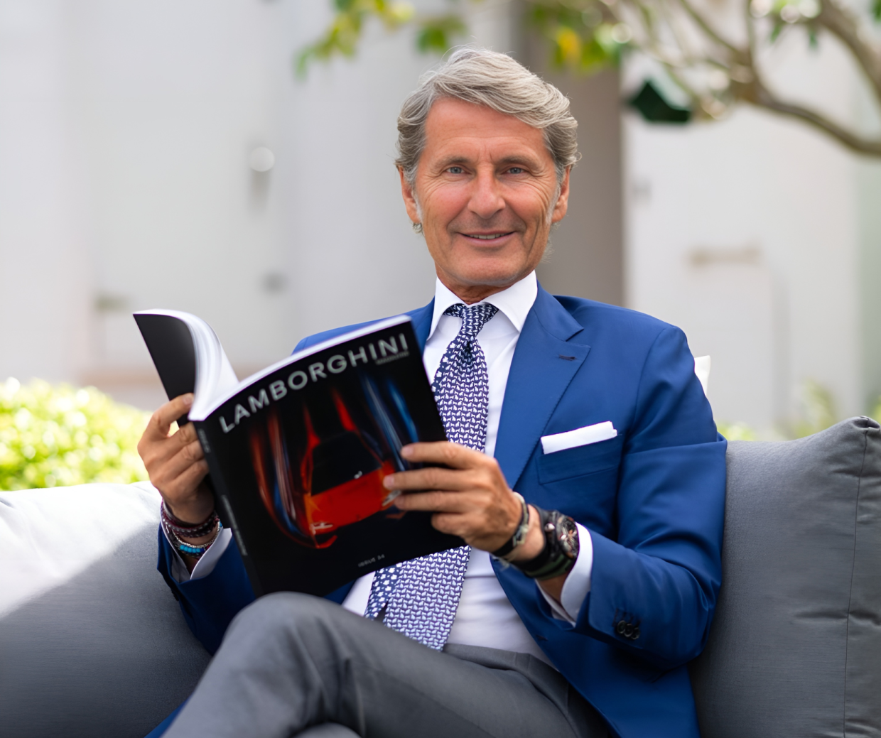 Lamborghini,  i due cuori di Urus SE. Parla il ceo Winkelmann. Ecco cosa ha detto