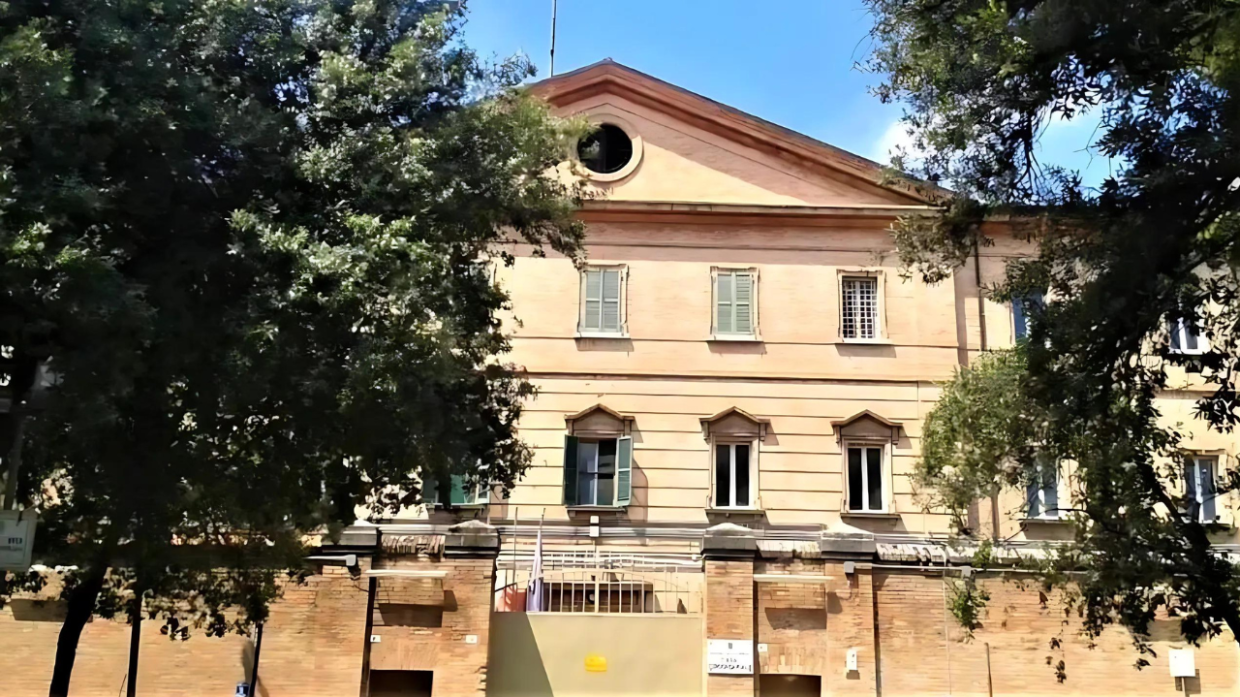 Hashish e cocaina in carcere: maxi blitz della polizia per rintracciare il traffico di droga