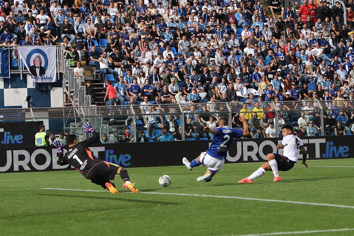 Como-Bologna termina 2-2: Iling Junior salva i rossoblù al 91'
