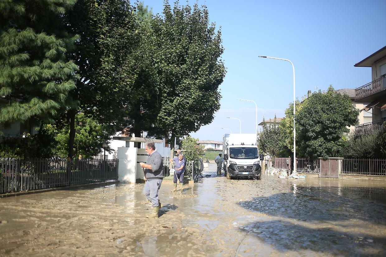 Traversara di Bagnacavallo: Ausl Romagna attiva supporto sanitario e psicologico per i cittadini colpiti dall’alluvione