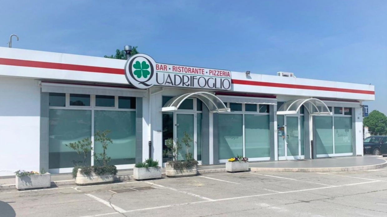 bar-tabacchi e ristorante "Quadrifoglio" di via Decio Raggi