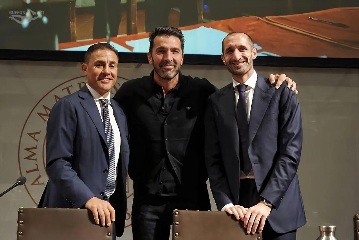 Buffon, Chiellini e Cannavaro: Le Leggende del Calcio Italiano all'Alma Mater di Bologna
