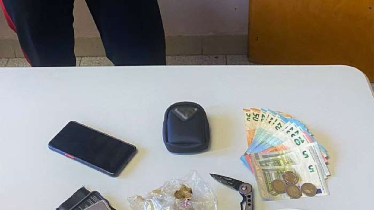 Arresto per Spaccio a Medicina: Giovane Costretto a Lasciare la Città