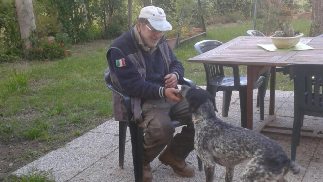 Pianoro: si cala da un tombino per salvare la sua cagnolina e muore