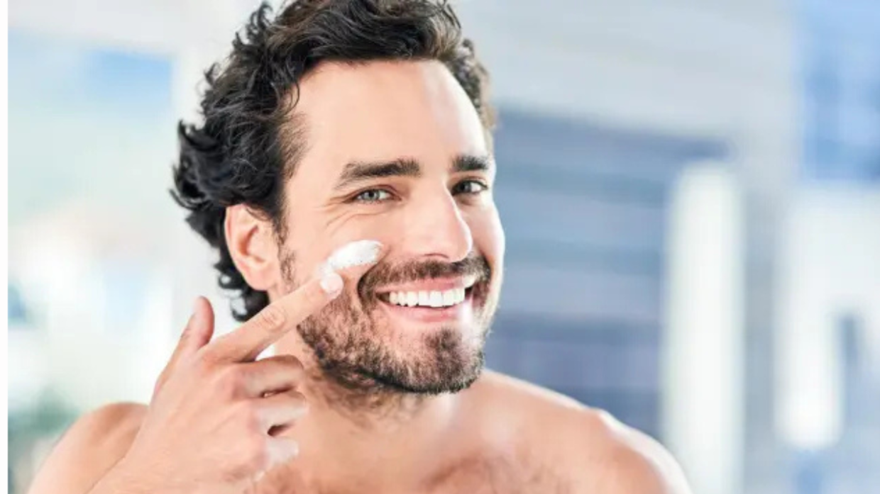 Il ritorno del maschio metrosexual: l'uomo moderno ama la skincare