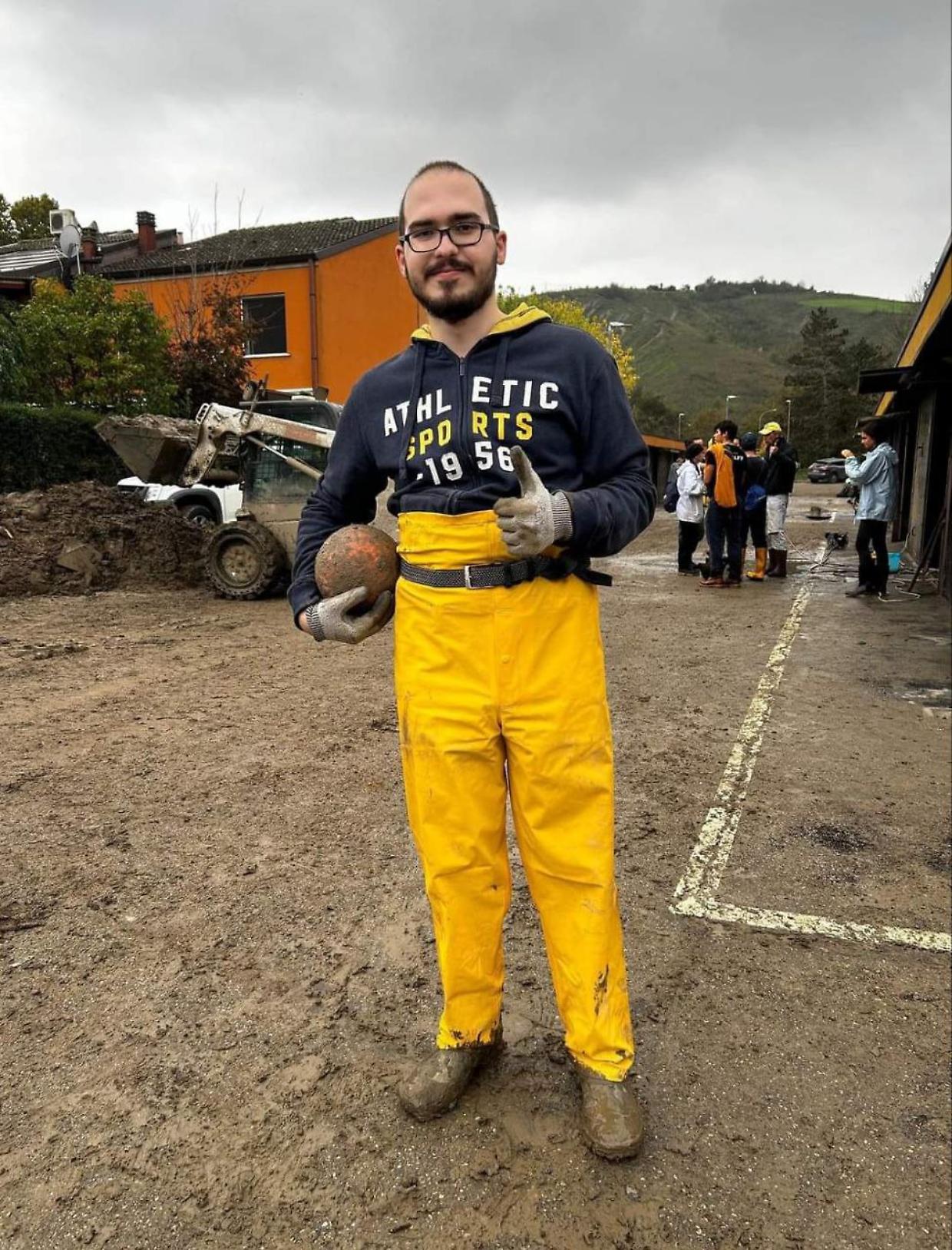 Andrea, il fratello di Simone Farinelli