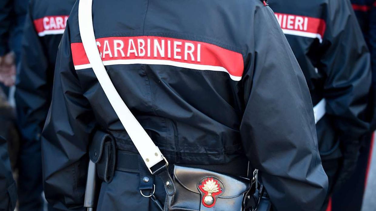 Assalto al circolo del Cesena: incappucciati e armati di spranghe, la notte di terrore a Bellaria