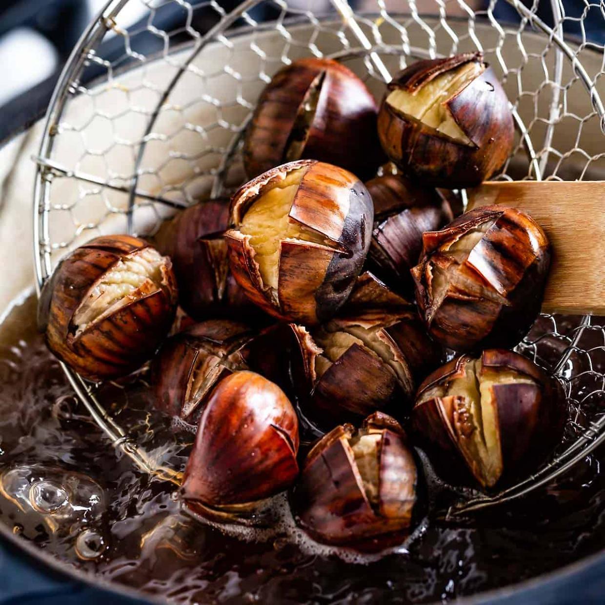 Castagne e solidarietà: al via la 37ª Festa d’Autunno a Russi a cura della comunità "Sasso" di Marradi