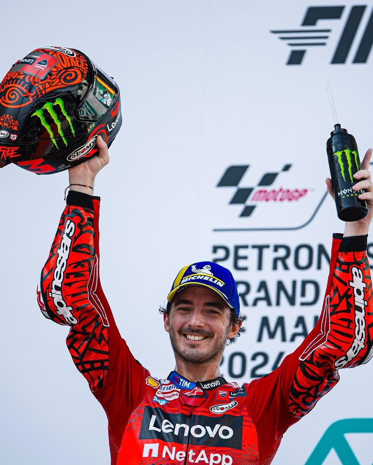 Pecco Bagnaia sta per diventare papà? La moglie ironizza sui social "Non lo sapevamo nemmeno noi"