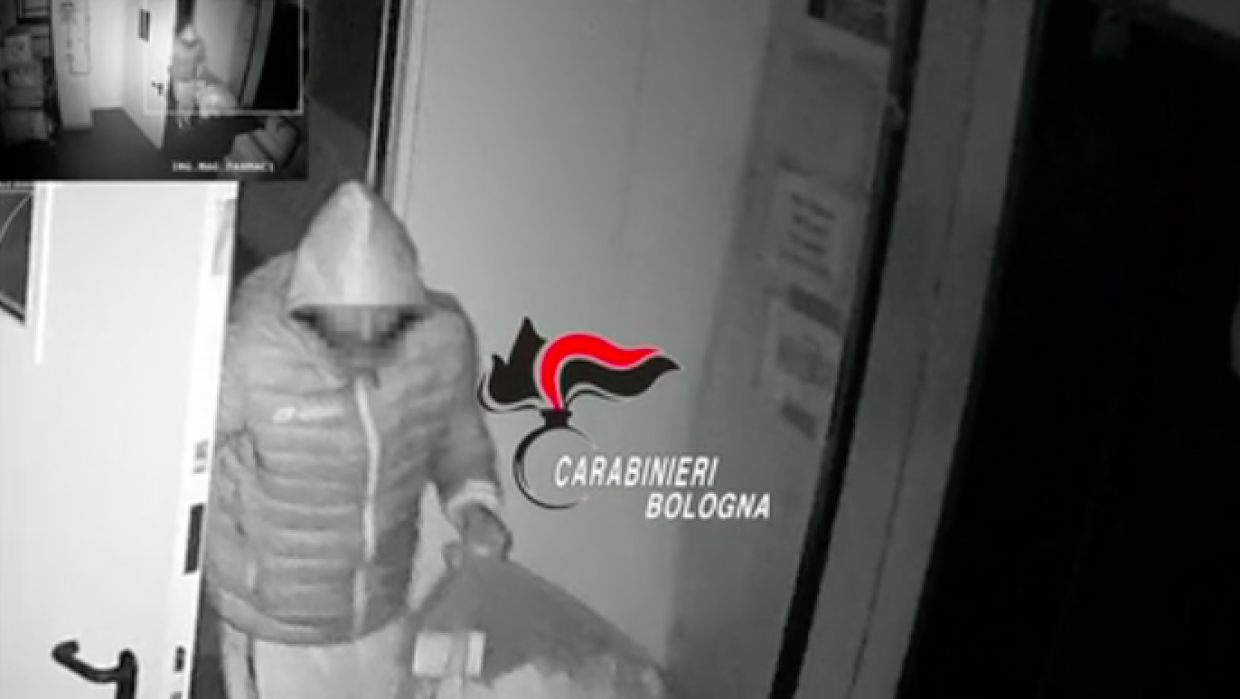 Furto milionario al Sant'Orsola: arrestati due fratelli per il colpo ai farmaci antitumorali