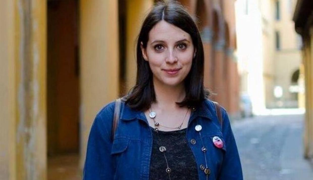 La violenza, anche quella verbale, non si combatte con le bugie