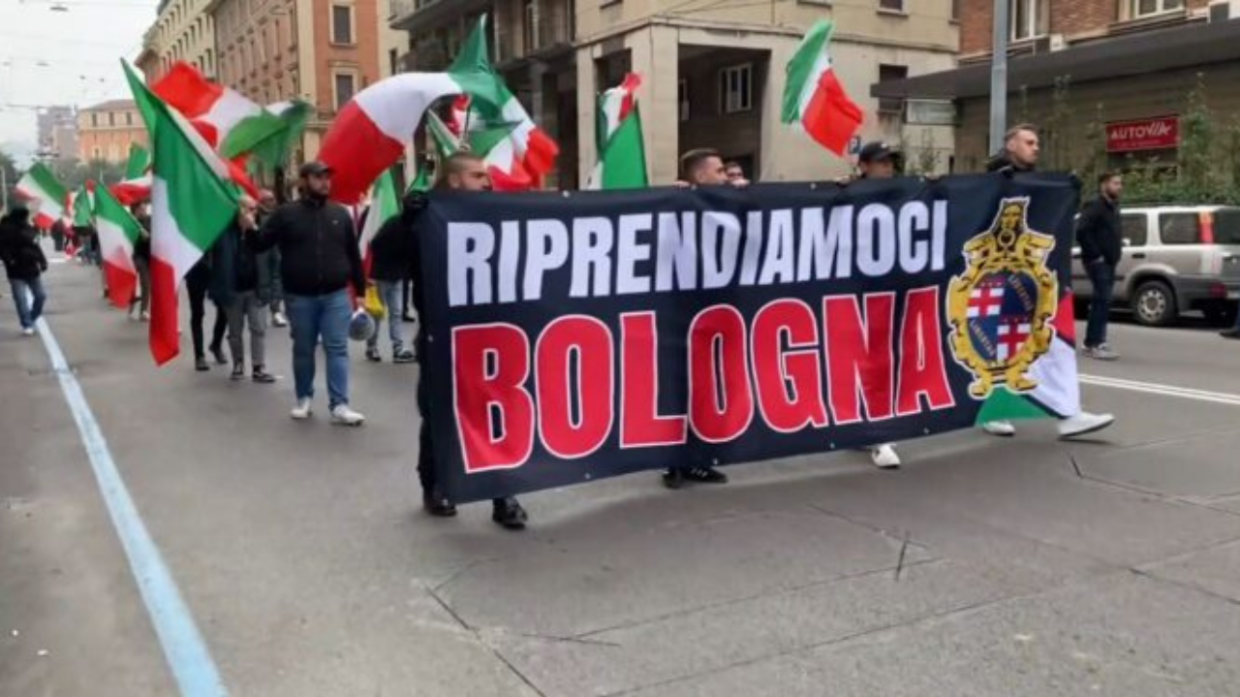Bologna: Scontro tra Comune e Casapound sull'Uso dello Stemma Comunale