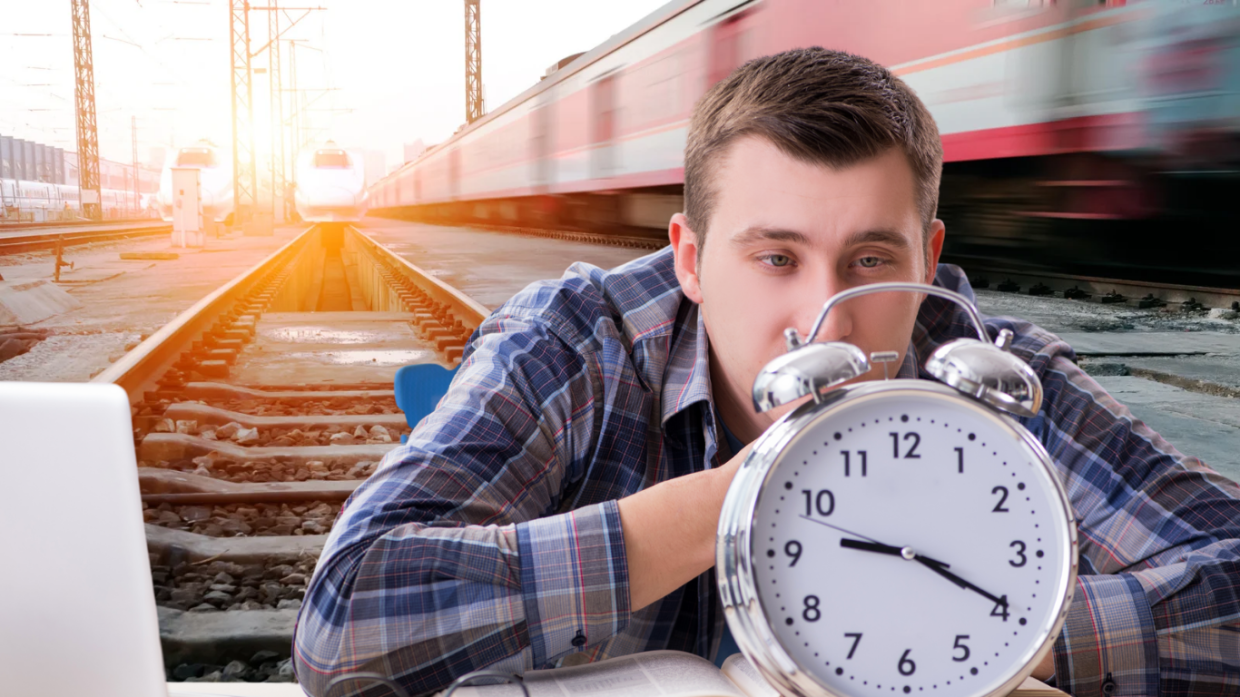 Treni in ritardo, sveglie all'alba e corse in stazione: la nuova vita degli studenti