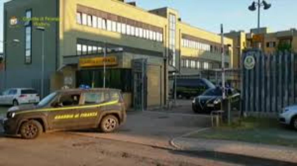 Sequestrati a Maranello uno stabile e mezzo milione di euro