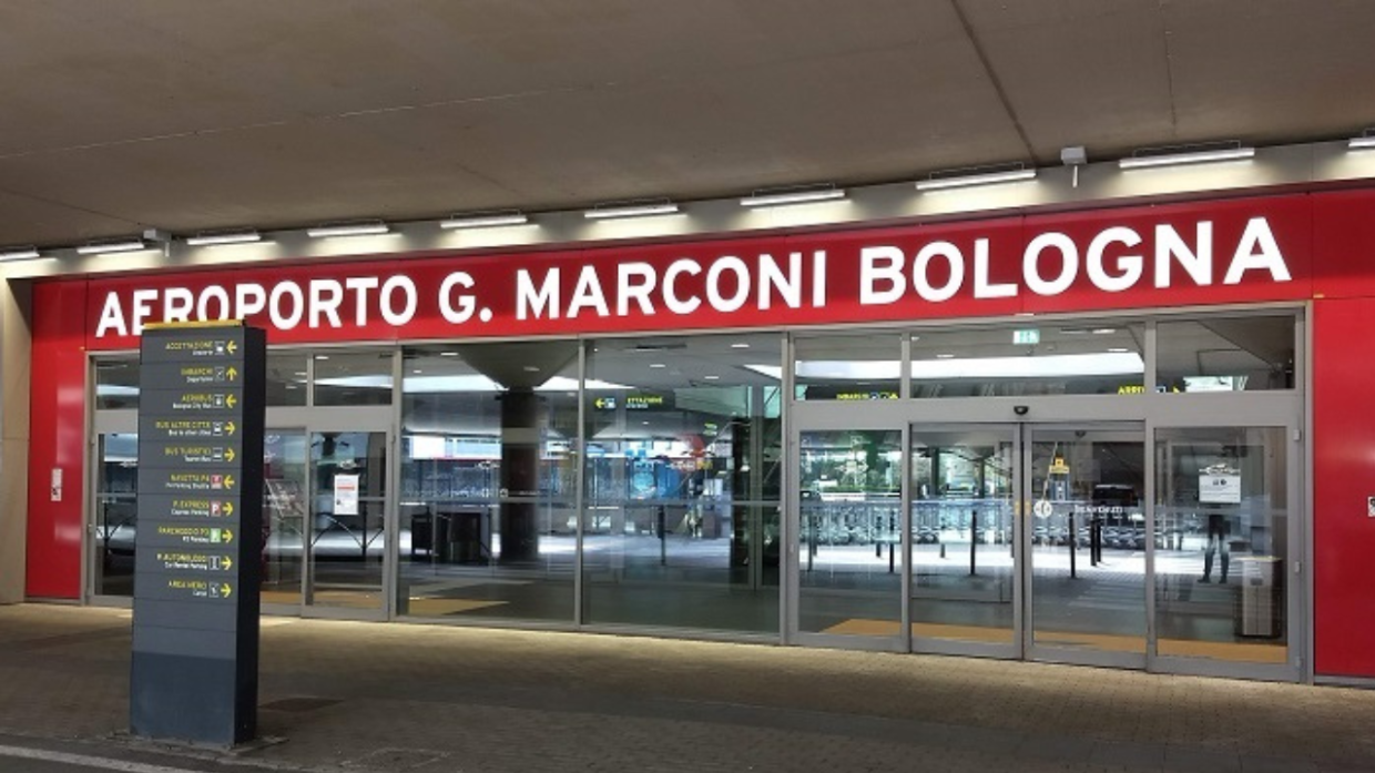Bologna: Potenziato il Collegamento Notturno tra Aeroporto e Stazione