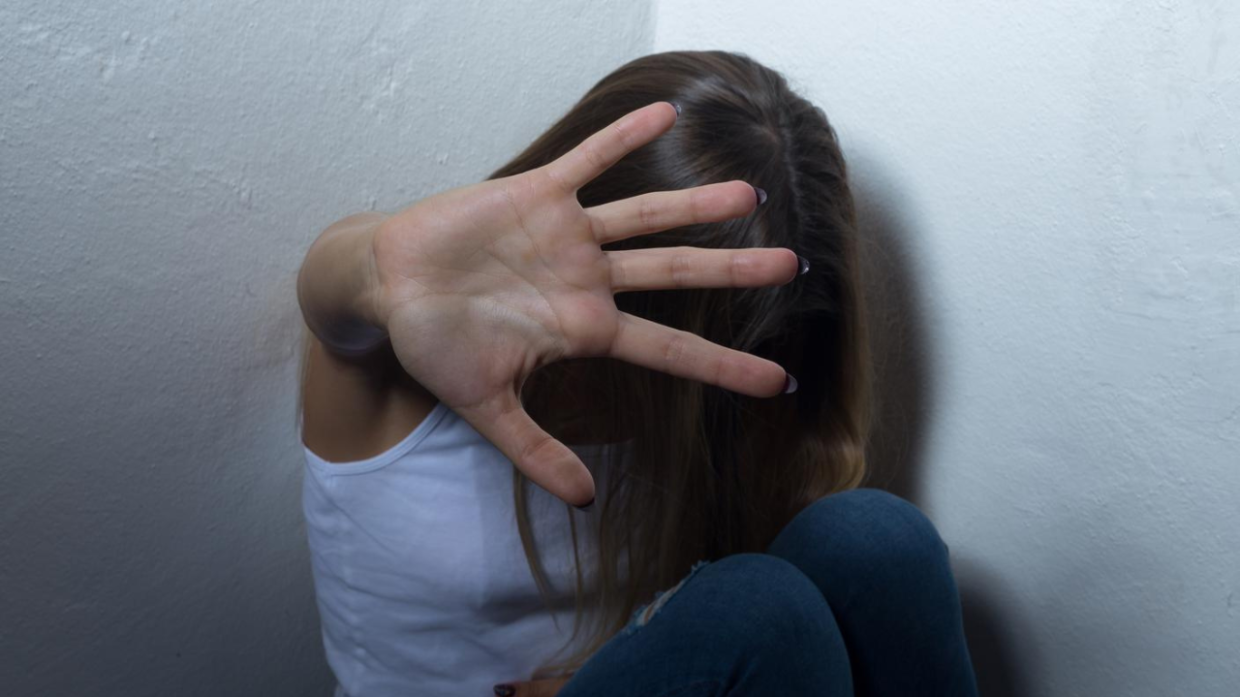 Infermiere di Riolo Terme arrestato per violenza sessuale su una giovane paziente