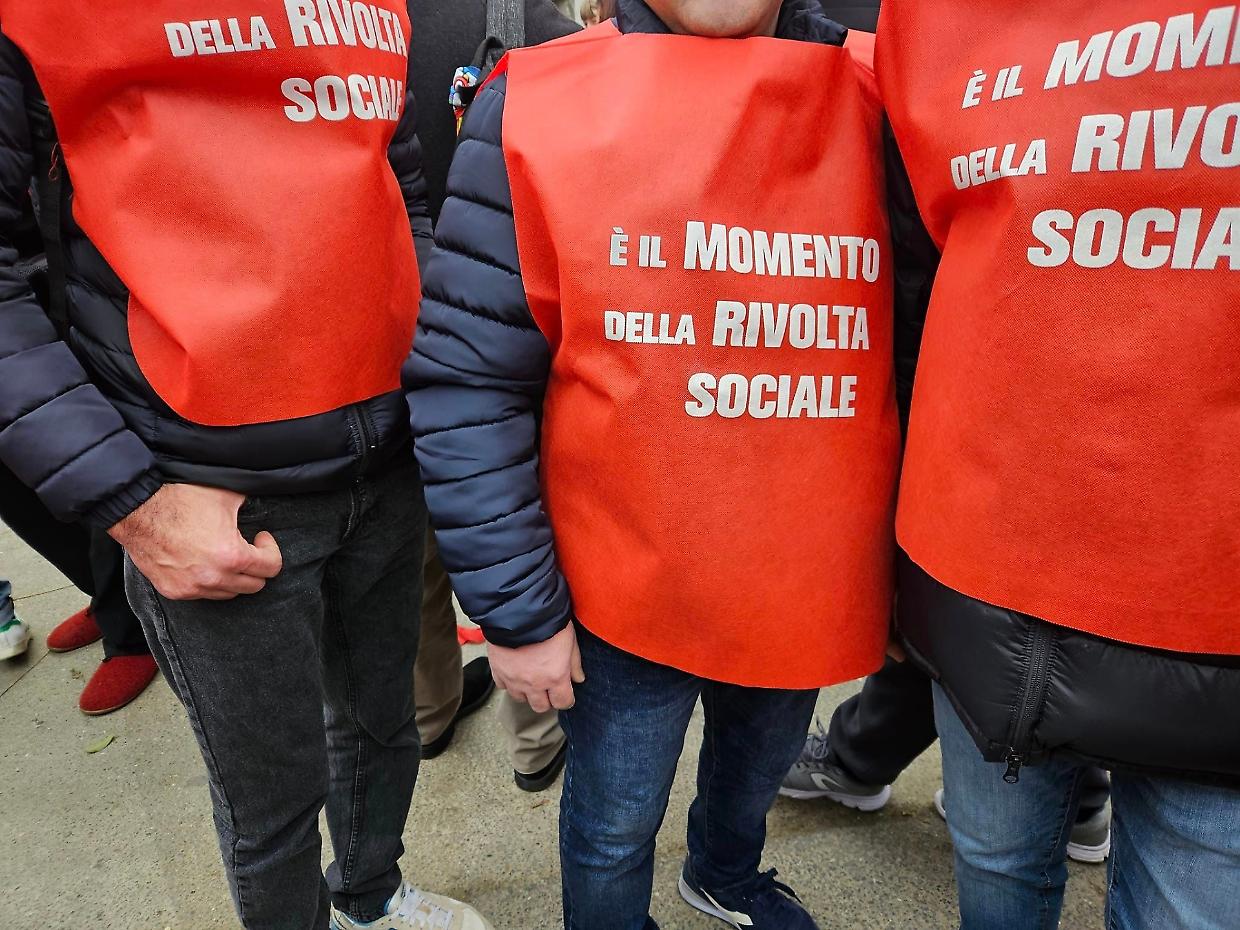 Italia in sciopero: Landini in prima linea contro la manovra Meloni