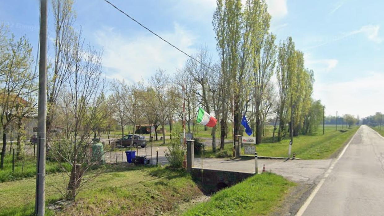 Cinque contro uno: 34enne ferito a bastonate e coltelli