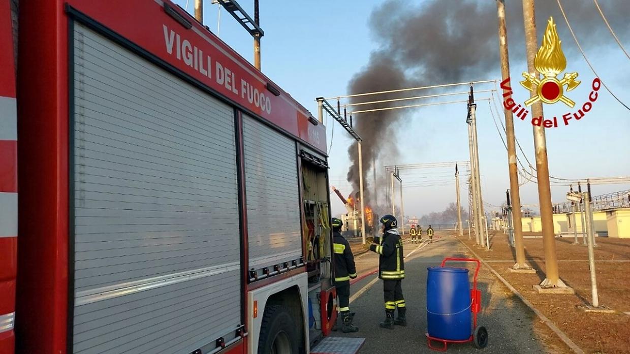 Incendio al Campo Nomadi di San Damaso: Settanta Persone al Buio e al Freddo
