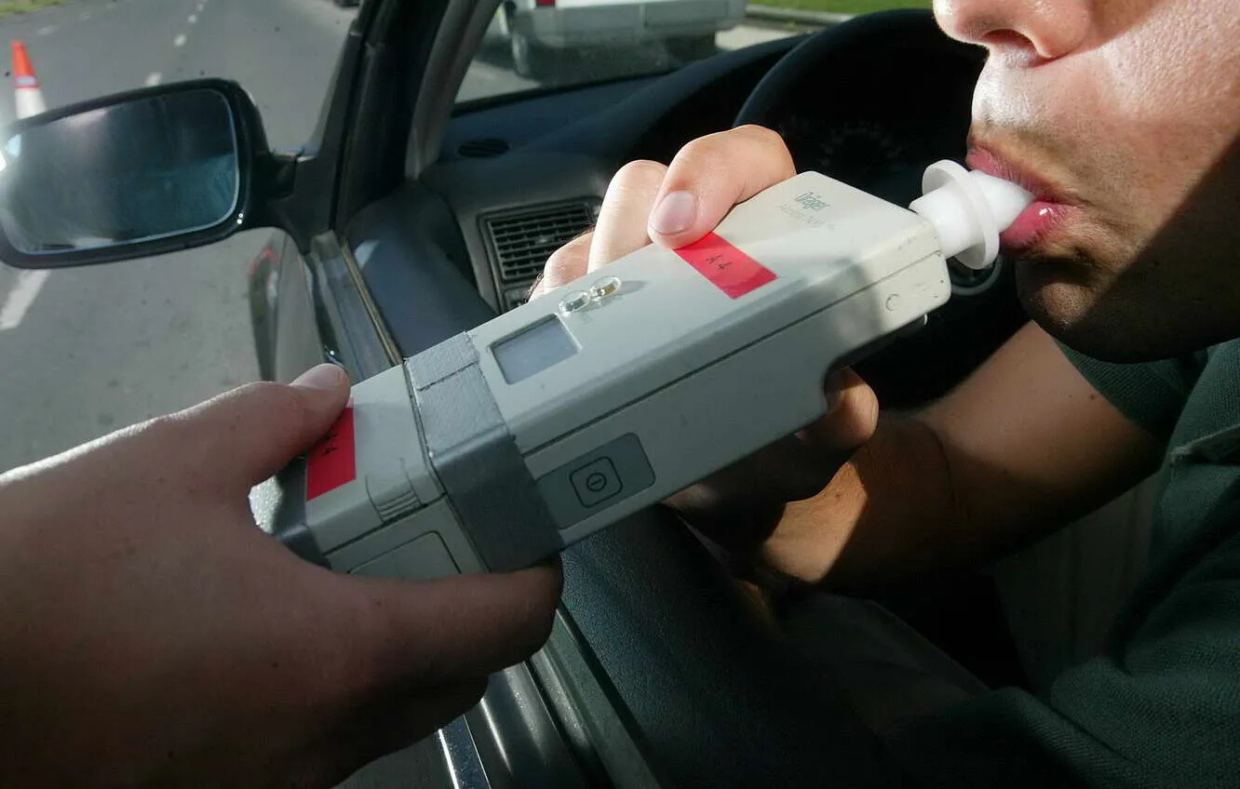 Controlli a Tappeto a Bologna: Alcol e Droga al Volante nel Mirino della Polizia Stradale