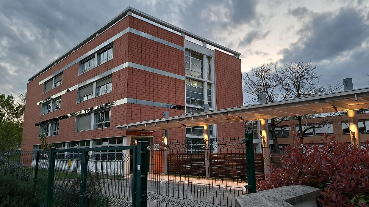 Violenta aggressione tra studenti all'Istituto Mattei: due sedicenni sospesi