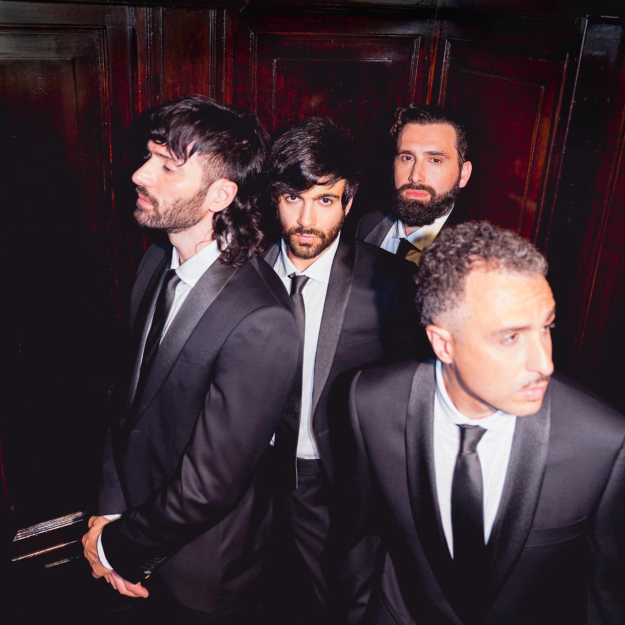Fast Animals and Slow Kids: Il "Festa Tour" Incanta Bologna