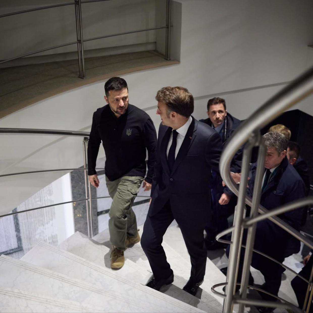 Zelensky insieme al presidente francese Emmanuel Macron (Fonte Instagram)