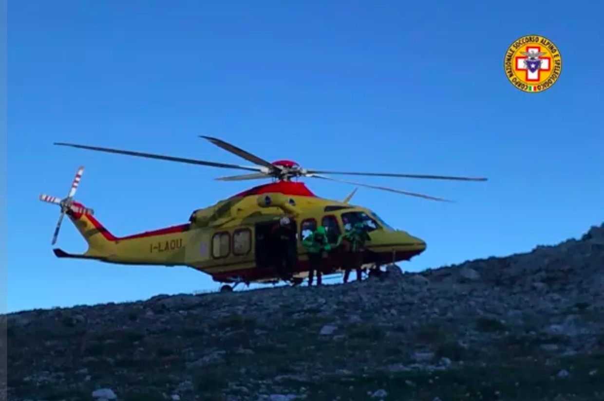 Alpinisti dispersi sul Gran Sasso: le ricerche riprendono con elicottero e sonar Recco