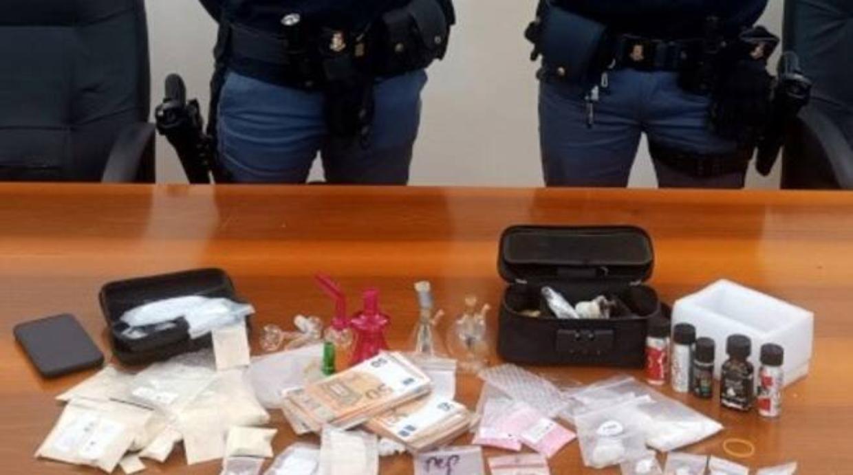 Faenza: Arrestato per Spaccio e Possesso di Banconote False durante i Controlli Notturni