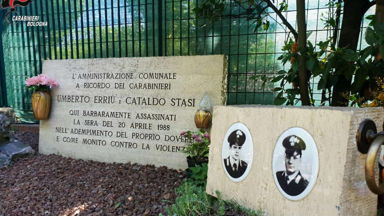 Ecco il mistero sulla nascita della Uno bianca