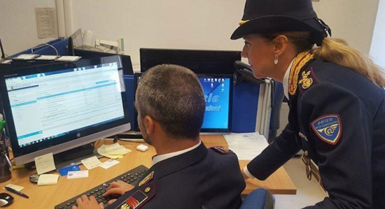 Maxi blitz contro la pedopornografia, perquisizioni anche a Bologna