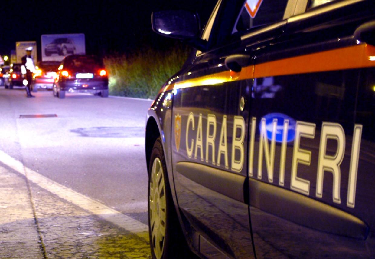 Scontro violento tra stranieri nel parcheggio dell'Eurospar a Modena