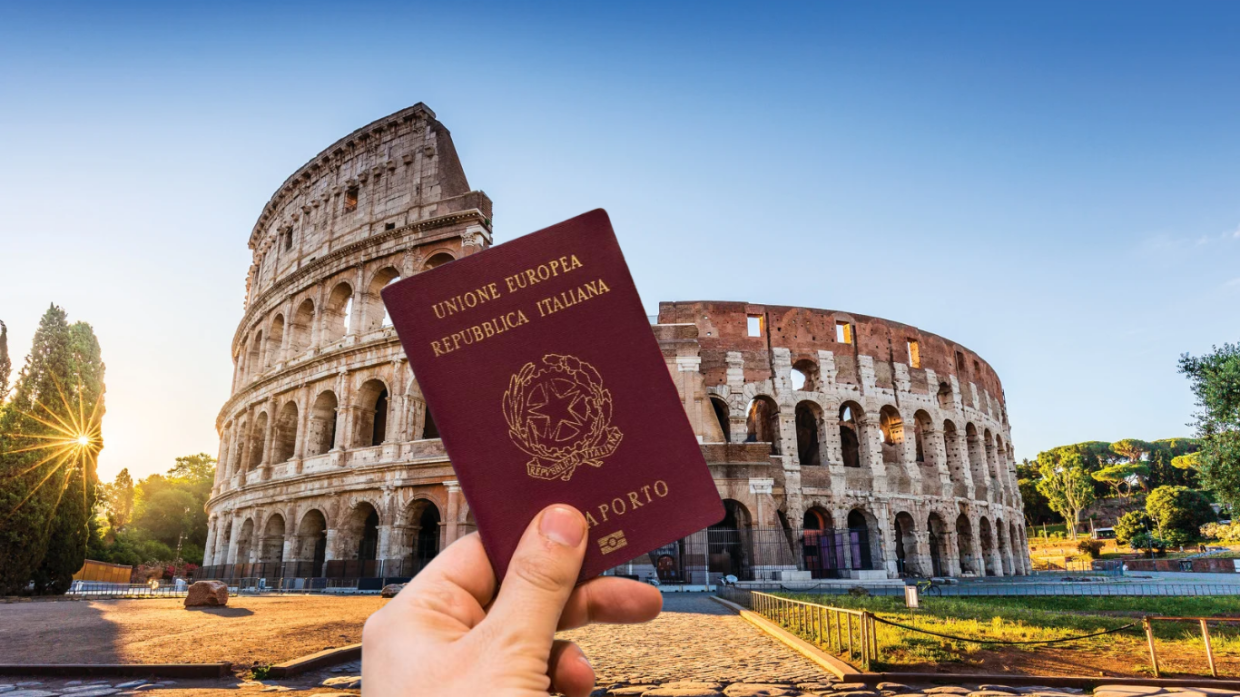 Italiani sul podio: ecco la classifica dei passaporti più potenti del mondo