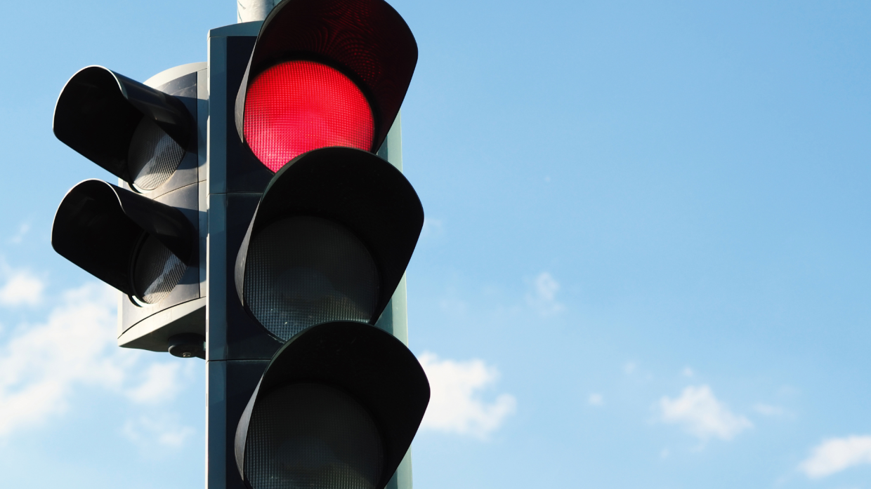 Semaforo rosso non rispettato: grave incidente a Castenaso