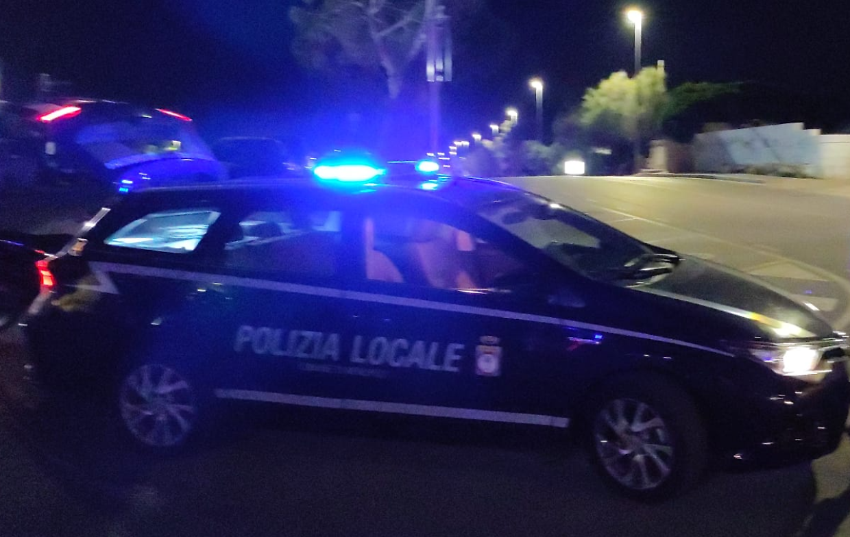 Denunciato per guida in stato di ebrezza: incidente notturno sulla tangenziale di Modena