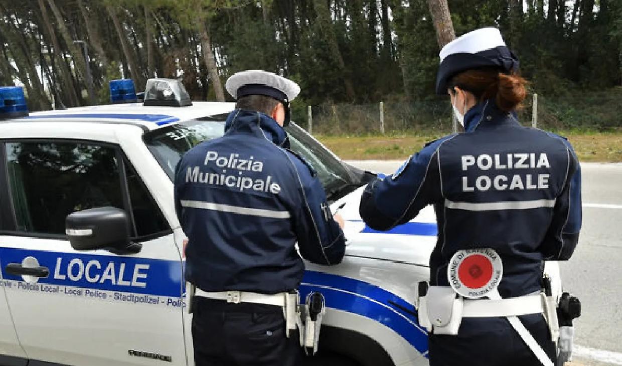 I vigili vogliono essere pagati come i poliziotti