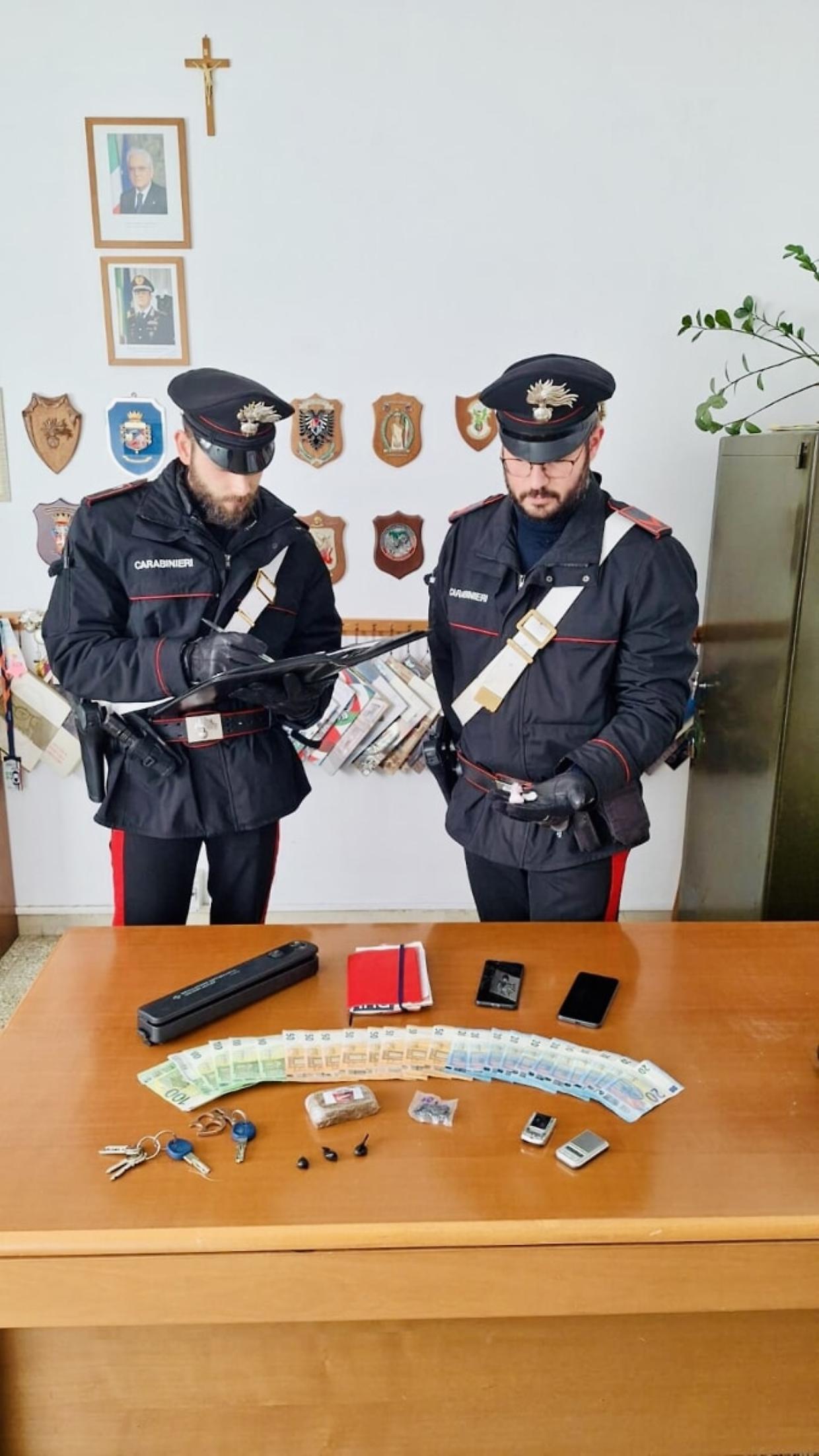 Operazione antidroga a Faenza: arrestata coppia in casa occupata abusivamente