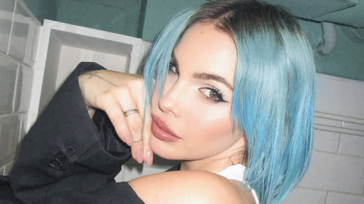 Il beauty brand di Rose Villain esplode sul web… ma un’accusa di plagio rovina il debutto