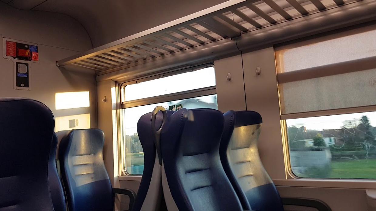 Scaricano un estintore sul treno: passeggeri intossicati