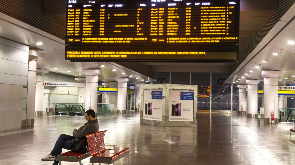 Treni: rimborsi e disagi dopo il guasto a Bologna, cosa sapere