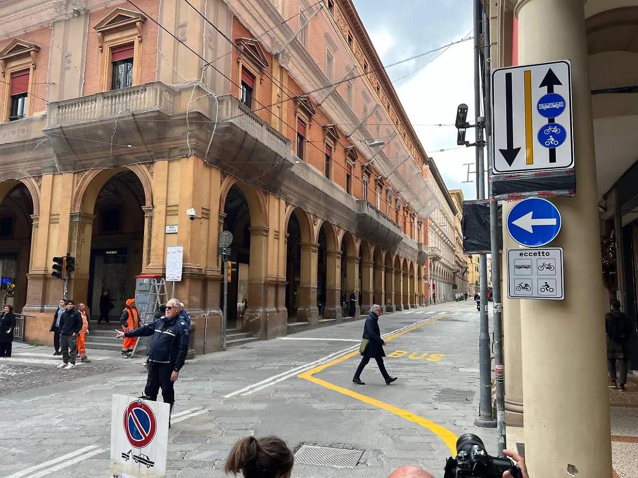 La differenza tra Sinistra e Destra? Almeno 207.500 euro