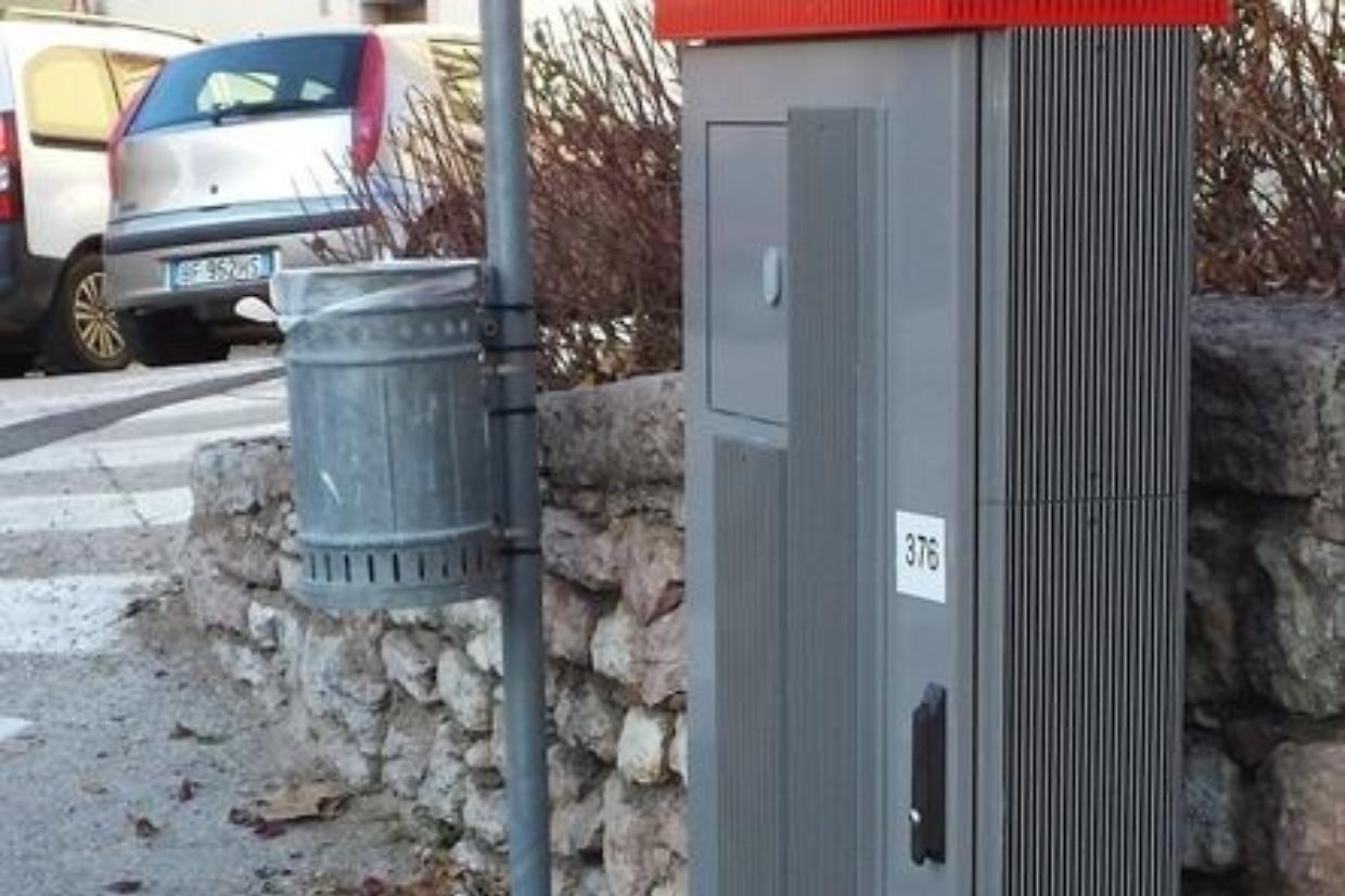 Cocaina nascosta in una cassetta Telecom a Reggio Emilia