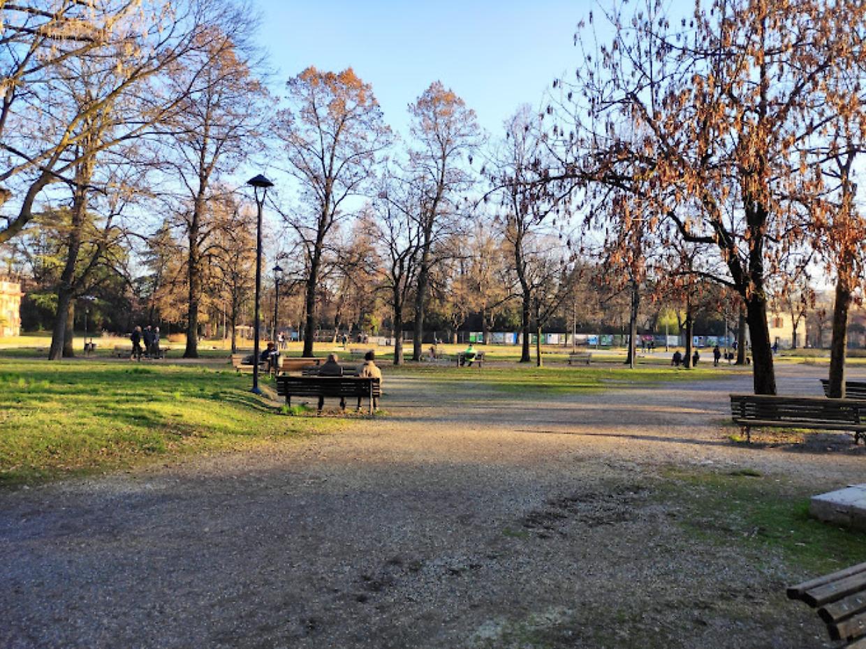 Controlli antidroga ai Giardini Ducali di Modena: sequestrato hashish e identificate sette persone 