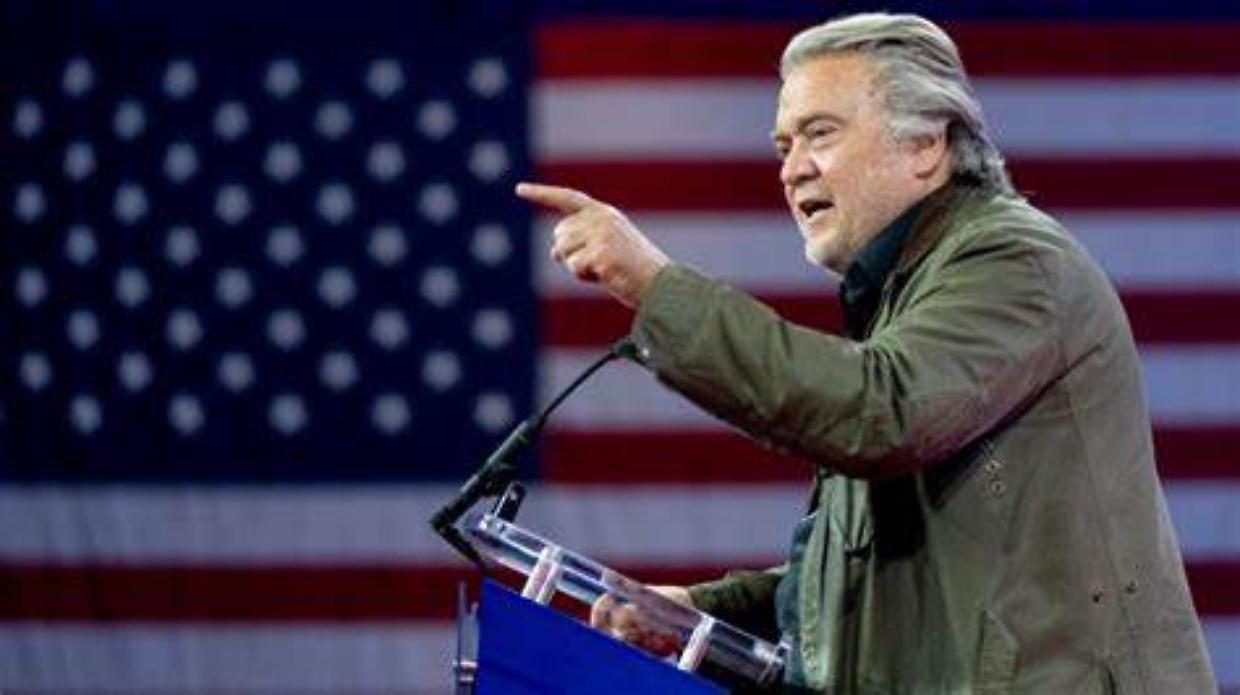 Bannon saluto nazista 