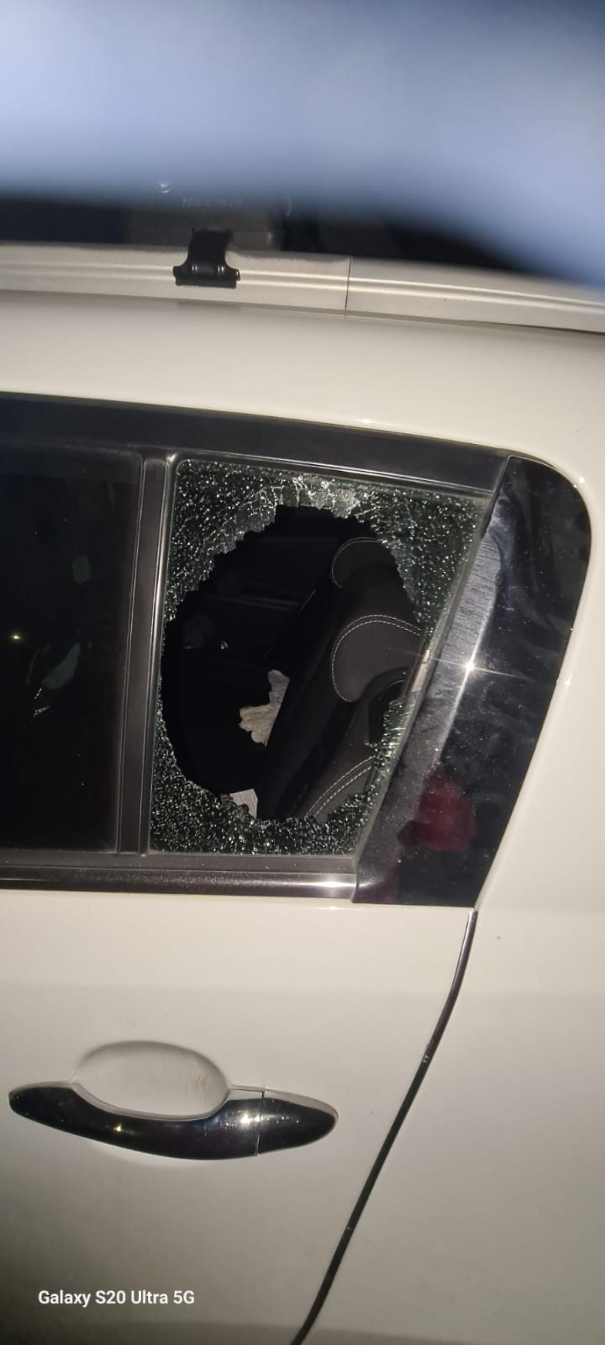 Ancora auto danneggiate in via Ferrarese