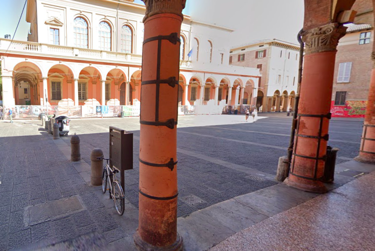 Aggressione a Bologna: Accoltellato in Zona Universitaria, Vittima in Condizioni Critiche