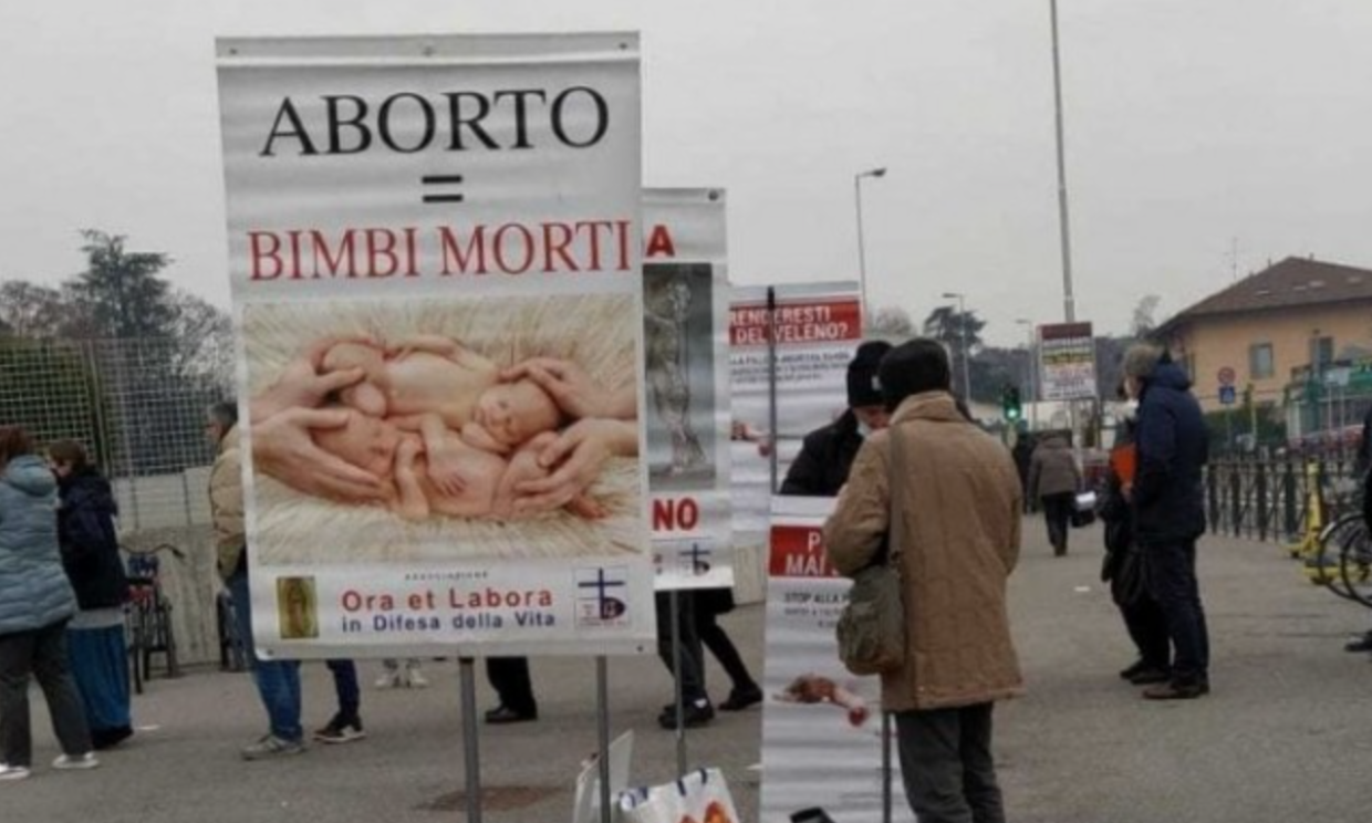 Fratelli d'Italia: legittime le veglie pro-life negli ospedali