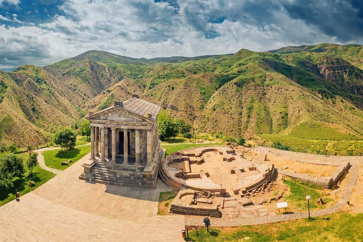 Architetti italiani al lavoro per il restauro del Tempio di Garni, un simbolo della storia dell'Armenia