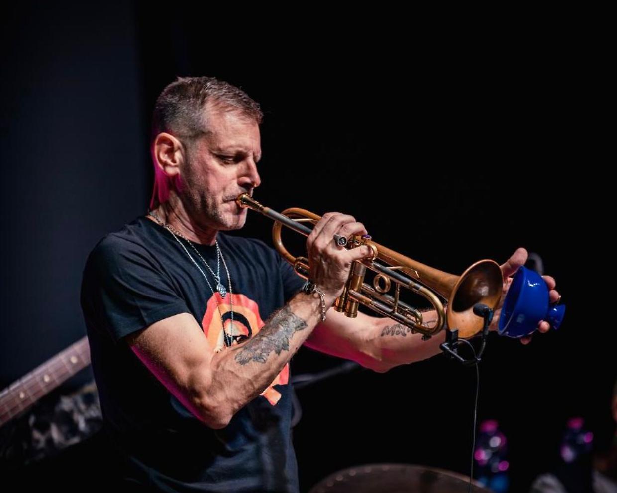 Un tributo jazz a Pino Daniele: "Il cielo pieno di stelle" di Fabrizio Bosso 