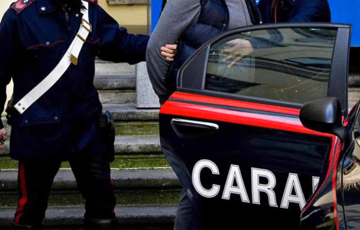 Arrestato 36enne a Calderara di Reno per spaccio: sequestrati marijuana, hashish e contanti